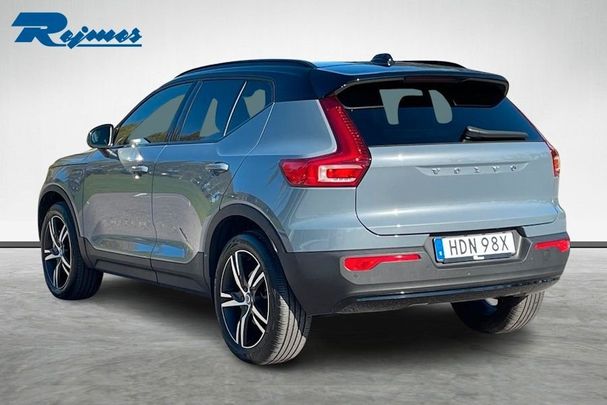 Volvo XC40 Recharge R T4 Design 155 kW image number 3