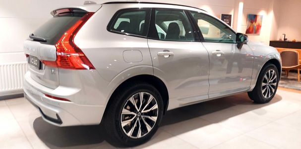 Volvo XC60 B4 145 kW image number 4