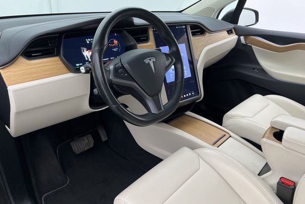 Tesla Model X Standard Range AWD 246 kW image number 13