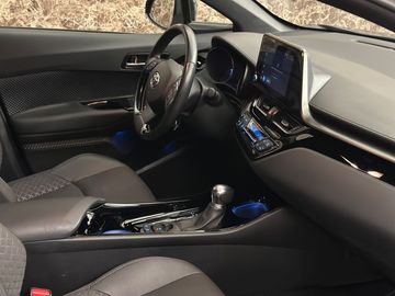 Car image 13