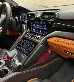 Car image 32