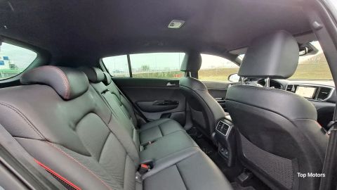 Car image 31