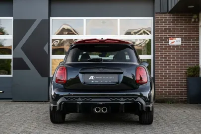 Car image 35