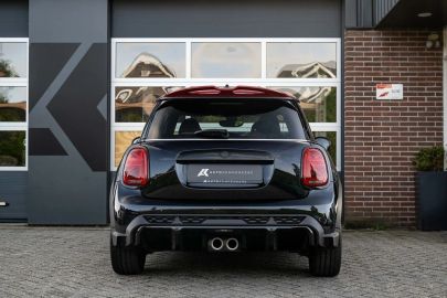 Car image 35