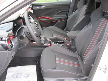 Car image 16