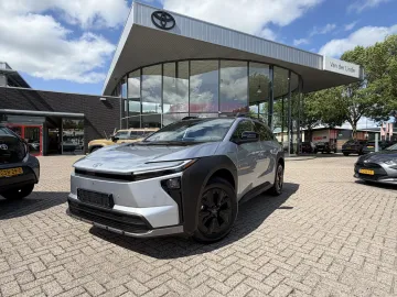 Car image 20