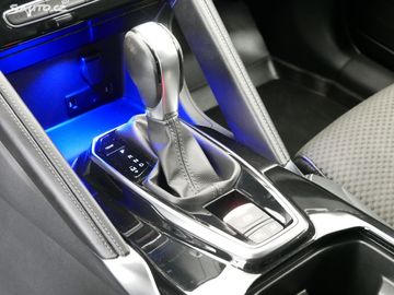 Car image 25