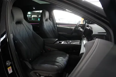 Car image 48