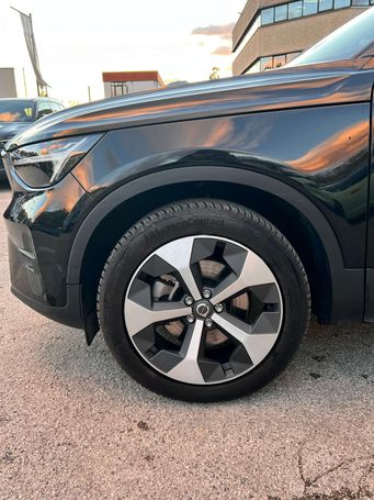 Volvo XC40 B3 Core 120 kW image number 7