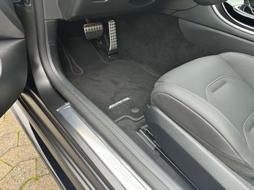 Car image 33