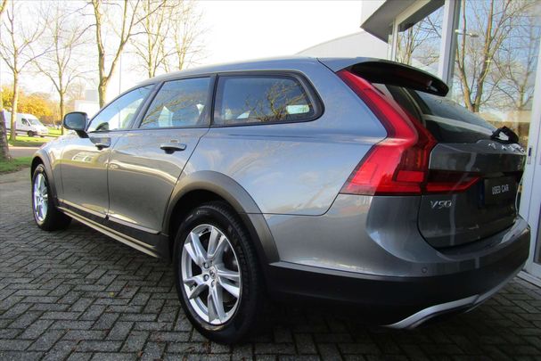 Volvo V90 Cross Country T5 AWD Geartronic 187 kW image number 2