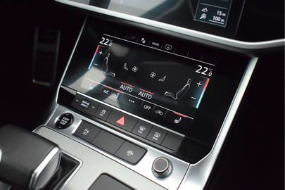 Car image 37