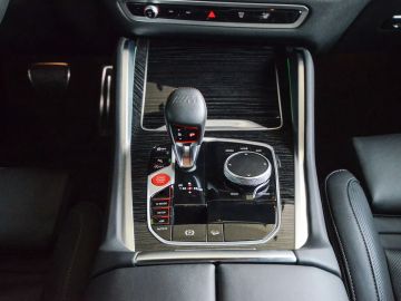 Car image 36