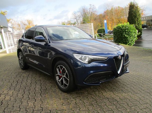 Alfa Romeo Stelvio 2.2 Diesel Q4 140 kW image number 2