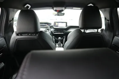 Car image 38