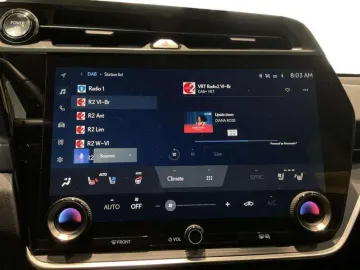 Car image 27