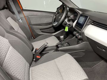 Car image 11