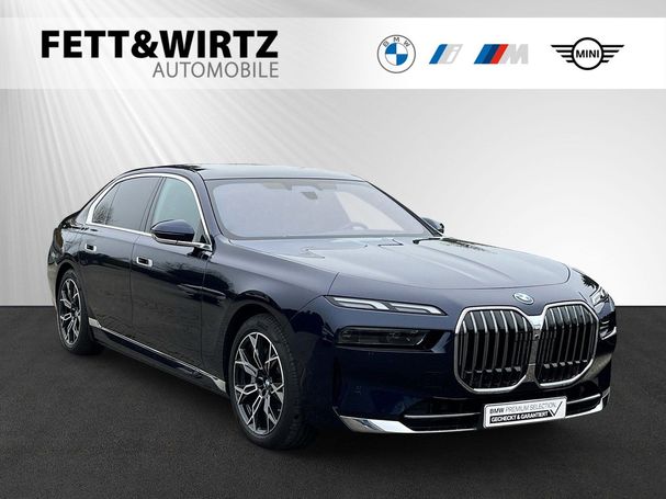 BMW 750e xDrive 360 kW image number 1