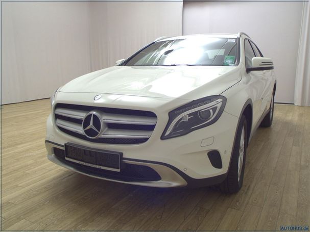 Mercedes-Benz GLA 200 115 kW image number 1