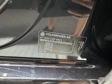 Car image 36