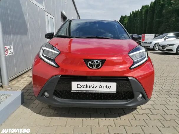 Toyota Aygo X 53 kW image number 8