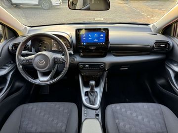 Car image 11