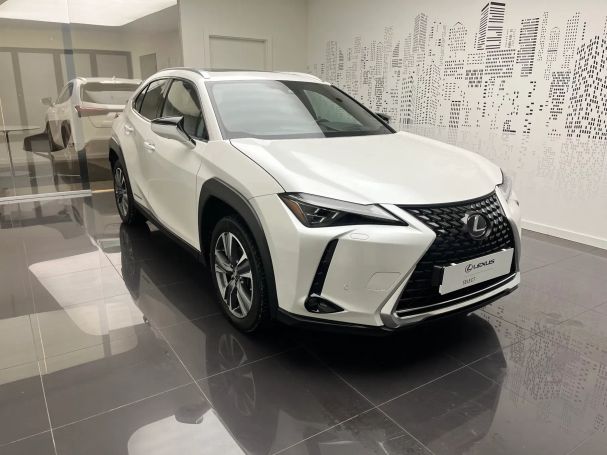 Lexus UX 300e 150 kW image number 2