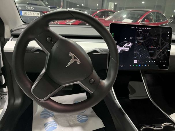 Tesla Model 3 Plus 239 kW image number 7