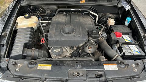 Car image 16