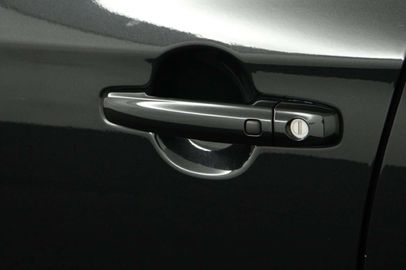 Car image 31