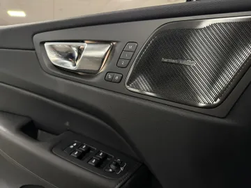 Car image 45