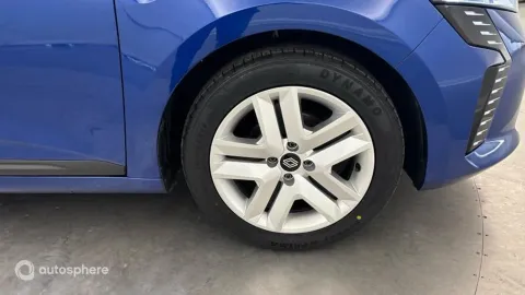 Car image 20