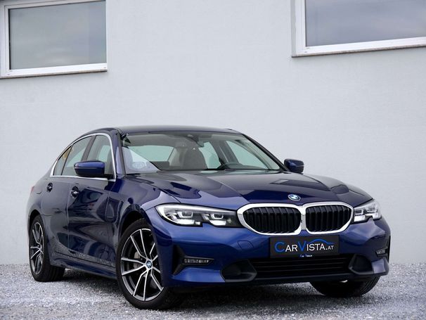 BMW 330d Sport Line 195 kW image number 3