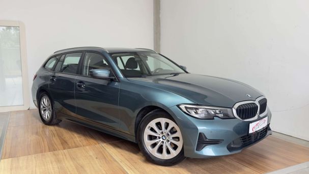 BMW 320d Touring Advantage 140 kW image number 2