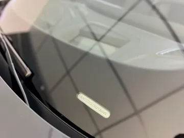 Car image 33