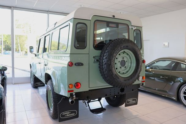 Land Rover Defender 110 90 kW image number 4