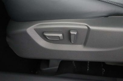 Car image 41