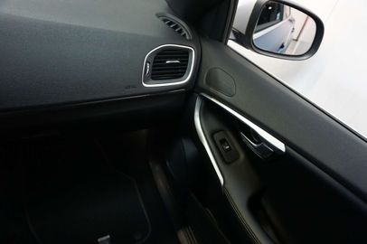 Car image 39