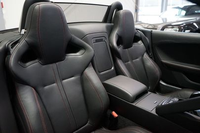 Car image 19