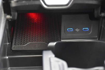 Car image 34