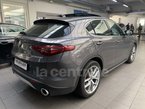 Alfa Romeo Stelvio 2.2 Diesel AT8 Super 132 kW image number 4