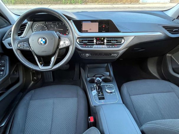 BMW 118i 100 kW image number 8