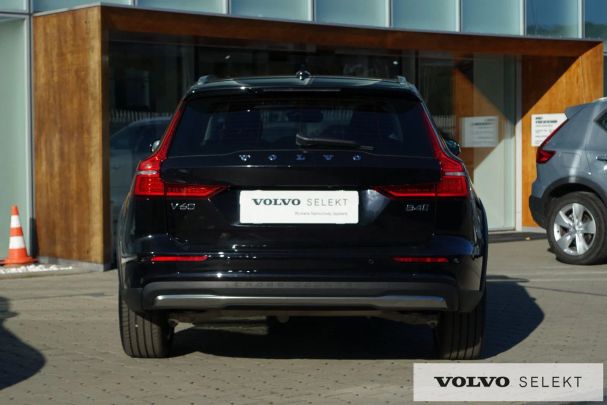 Volvo V60 Cross Country AWD 145 kW image number 8