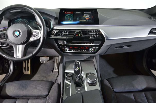 BMW 520d xDrive 140 kW image number 6