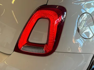Car image 24