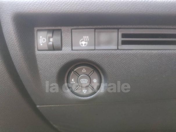 Citroen C4 e 136 100 kW image number 15