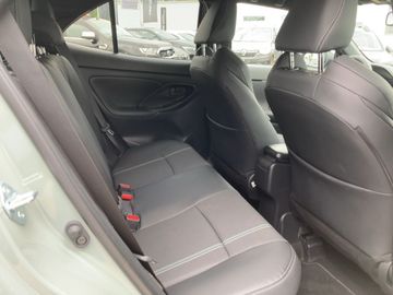 Car image 12