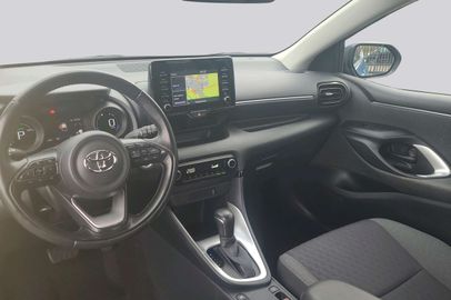 Car image 12