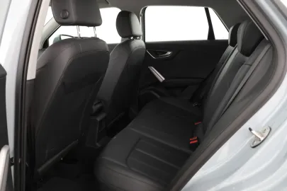 Car image 43