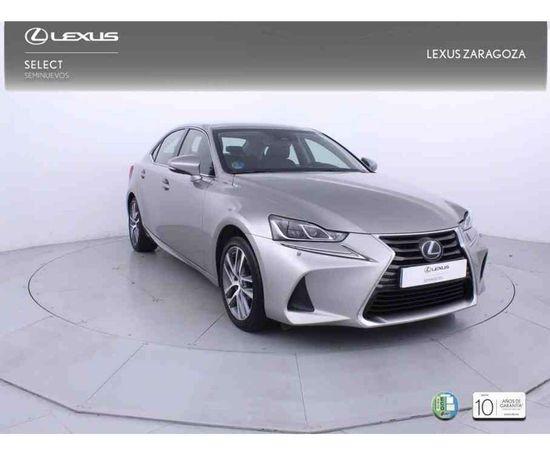 Lexus IS 300 H 164 kW image number 2